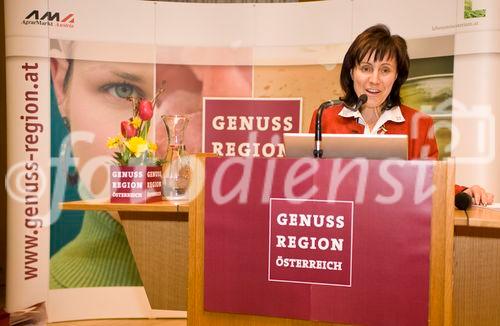 (C) fotodienst/Erika Mayer- Salzburg, 22.01.2009. Heffterhof Salzburg - Vertreter von über 100 Regionen nahmen an der Bundestagung der Genuss Region Österreich am Donnerstag in Salzburg teil. Höhepunkt der Veranstaltung war ein Empfang des neuen Landwirtschaftsministers Niki Berlakovich, der die Fortführung der erfolgreichen Initiative versprach. Die Genuss Region Österreich soll qualitativ und quantitativ weiter vertieft werden. Ing. Maria Strohmeier