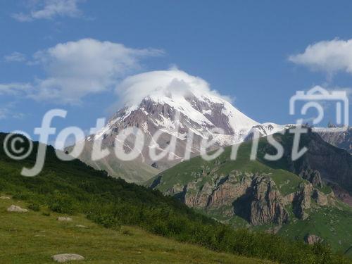 Georgiens mächtiger Vulkan Kasbek (5047 m) war Ende Juli 2011 die fünfte Station der 