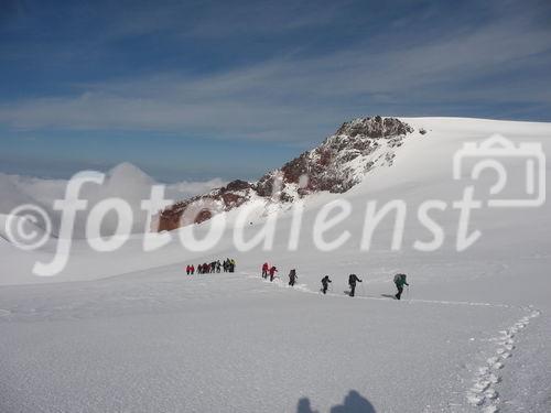 Georgiens mächtiger Vulkan Kasbek (5047 m) war Ende Juli 2011 die fünfte Station der 