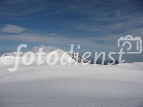 Georgiens mächtiger Vulkan Kasbek (5047 m) war Ende Juli 2011 die fünfte Station der 