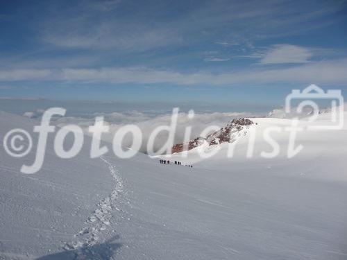 Georgiens mächtiger Vulkan Kasbek (5047 m) war Ende Juli 2011 die fünfte Station der 