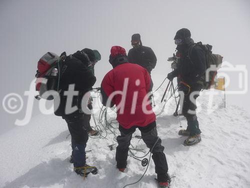 Georgiens mächtiger Vulkan Kasbek (5047 m) war Ende Juli 2011 die fünfte Station der 