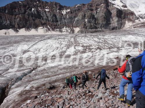 Georgiens mächtiger Vulkan Kasbek (5047 m) war Ende Juli 2011 die fünfte Station der 