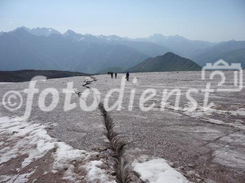 Georgiens mächtiger Vulkan Kasbek (5047 m) war Ende Juli 2011 die fünfte Station der 