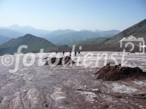 Georgiens mächtiger Vulkan Kasbek (5047 m) war Ende Juli 2011 die fünfte Station der 