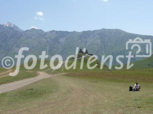 Georgiens mächtiger Vulkan Kasbek (5047 m) war Ende Juli 2011 die fünfte Station der 