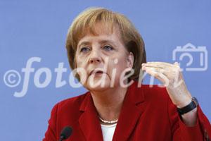 Berlin,den 23.07.2008-Bundespressekonferenz
Foto: Bundeskanzlerin Dr. Angela Merkel, anlaesslich
einer Pressekonferenz in Berlin.
Copyright by: Reiner Zensen,
Gallierweg 15,53117 Bonn,
Tel.0170-8119315 
Mail: photo@reinerzensen.de
Foto honorarpflichtig und nur zur redaktionellen
Verwendung,
{Postbank Koeln Konto-Nr.425811505;
BLZ 37010050,
Veroeffentlichung gegen Honorar plus 7% Mwst.,Steuer-Nr. 205/5336/1051,Finanzamt Bonn-Innenstadt}, {Honorarpflichtiges Pressebild,Verwendung gegen Honorar nach Vereinbarung u.Belegexemplar.Keine Weitergabe an Dritte,keine Syndikation,keine Aufnahme in Archive oder Datenbanken,welche Dritten offenstehen.}, {No Syndication,no passing on to third parties,no taking up in archives or databanks,which are open to anyone}.