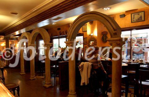 Im Zentrum der Uni-Stadt Alcala de Henares gibt es viele tolle Bodegas 