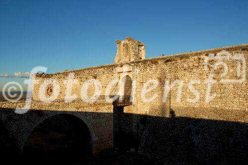 Die mittelalterliche Ritter-Festung in Chinchon, Kastillien-La Mancha