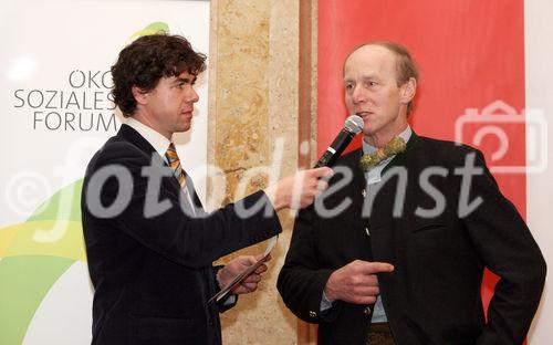 (C) fotodienst/Anna Rauchenberger - Wien, 11.12.2008 - Verleihung der Hans-Kudlich Preise 2008 im Lebensministerium. FOTO: Klemens Riegler (Geschäftsführer des Ökosozialen Forums), Franz Keil (Preisträger, Seeham, Salzburg)