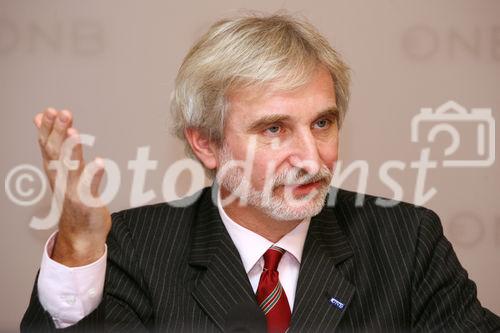 (C) fotodienst/Anna Rauchenberger - Wien, 05.12.2008 - Österreichs Internationale Vermögensposition im Lichte der Finanzkrise. FOTO: Mag. Dr. Aurel Schubert (Direktor der Hauptabteilung Statistik, Österreichische Natinalbank)