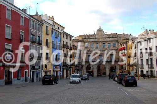 Kastillien-La Mancha: Der Hauptplatz im Weltkulturerbe La Cuenca. The center of the historic town and world heritage Cuenca 