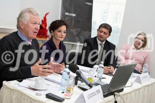 (C) fotodienst/Gudrun Krieger - Wien 03.12.2008 - Pressekonferenz - PAP Ratgeber-Paket - 60.000 Frauen jährlich mit unklarem Krebsabstrich konfrontiert: li nach re:  Univ -Prof. Dr. Sepp Leodolter (Klinische Abt. f. allg. Gynäkologie und gynäkologische Onkologie an der mediz. Univ. Wien), Katharina Stemberger (Vorsitzende und Initiatorin der Österreichischen Initiative gegen Gebärmutterhalskrebs), Dr. Michael Elnekheli (Facharzt für Frauenheilkunde und Geburtshilfe in Wien, Präsident d. Berufsverbandes Österreichischer GynäkologInnen (BÖG)), Patricia Mader (Betroffene)