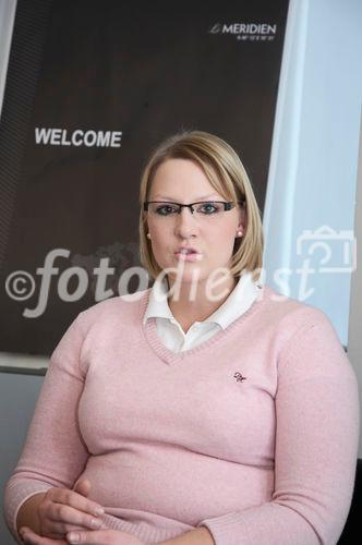 (C) fotodienst/Gudrun Krieger - Wien 03.12.2008 - Pressekonferenz - PAP Ratgeber-Paket - 60.000 Frauen jährlich mit unklarem Krebsabstrich konfrontiert: Patricia Mader (Betroffene)