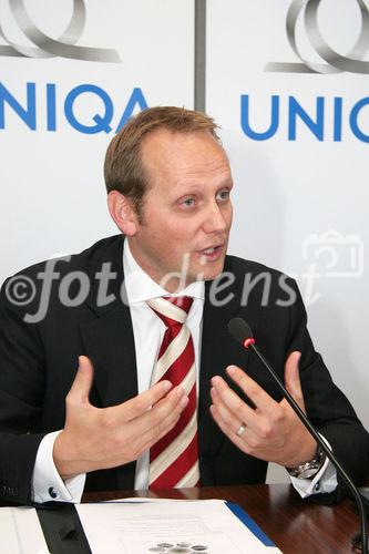 Axel Preiss (Leiter der IBM Business Consulting Services) erklärt das Projekt 