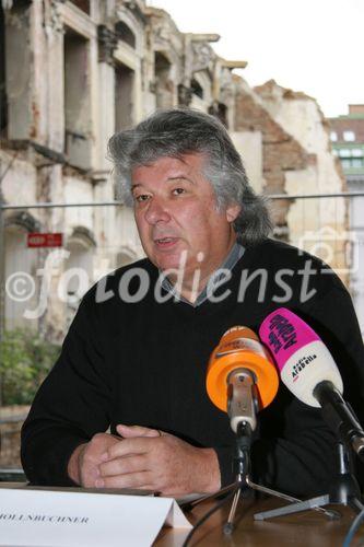 (C) fotodienst/Anna Rauchenberger - Wien 22.08.2006 - Restaurierung des Denkmals 'Sophiensaal' durch die ARWAG. FOTO: Mag. Gerald Hollnbuchner (akad. Bildhauer und Restaurator).