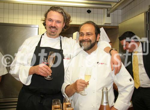 (C) Fotodienst/Anna Rauchenberger - 28.9.2007 - Wien - Fünf der berühmtesten Sterneköche der Welt werden fünf Kontinente in Form eines 10-gängigen Menüs kulinarisch in Szene setzen. FOTO: Peter Scharff (Sternekoch), Greg Malouf (3-Sterne-Koch im berühmten 'Mo Mo' in Melbourne)