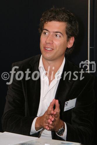 (C) Fotodienst/Anna Rauchenberger - Wien 03.09.2007 - Crocs präsentierte heute die neue Produktlinie 'Crocs Rx'. FOTO: Thomas Hoeven (Crocs Rx Europa)