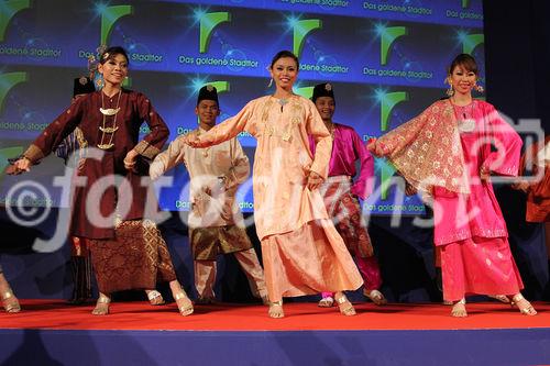 ITB Berlin 2011, Verleihung das goldene Stadttor, Malayische Tanzgruppe