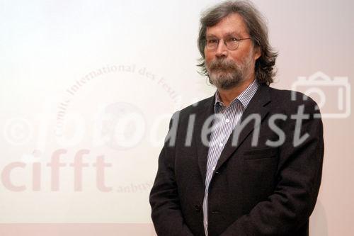 (C)fotodienst/Mag. Daniel Katzinger - Wien 17.11.2006
Das Komitee der bedeutendsten internationalen Tourismusfilm-Festivals CIFFT prämiert heuer zum 18. Mal den weltbesten Tourismusfilm des Jahres 2006.
Foto: Mag. Georg Riha (Brains and Pictures)