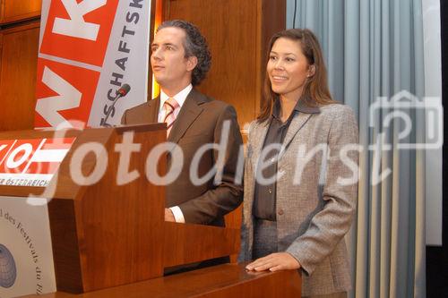 (C)fotodienst/Mag. Daniel Katzinger - Wien 17.11.2006
Das Komitee der bedeutendsten internationalen Tourismusfilm-Festivals CIFFT prämiert heuer zum 18. Mal den weltbesten Tourismusfilm des Jahres 2006.
Foto v.l.: Hr. Willem Hornsveld (Senior Manager Brand Communication, TUI AG), Fr. Daniela Friedrich (PR-Managerin der TUI AG)