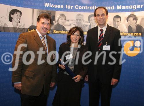 (C) Fotodienst/Anna Rauchenberger - 17.10.2007 - Wien - 14. Österreichischen NPO-Kongress: Der Mensch als Mittel(punkt)?. FOTO: Absolventin eines ÖCI-Lehrgangs, Lehrgangsleitung.