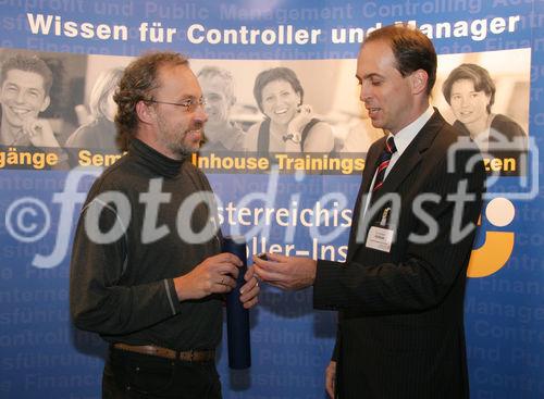 (C) Fotodienst/Anna Rauchenberger - 17.10.2007 - Wien - 14. Österreichischen NPO-Kongress: Der Mensch als Mittel(punkt)?. FOTO: Absolvent eines ÖCI-Lehrgangs, Lehrgangsleitung.