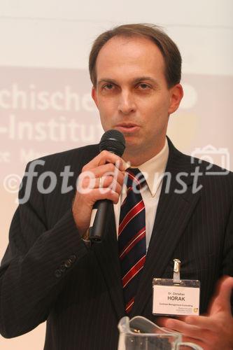 (C) Fotodienst/Anna Rauchenberger - 17.10.2007 - Wien - 14. Österreichischen NPO-Kongress: Der Mensch als Mittel(punkt)?. FOTO: Dr. Christian Horak (Contrast Management Consulting)