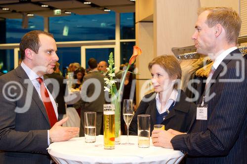 (c) fotodienst / Anna Rauchenberger - Wien, am 06.04.2011 - Das Österreichische Controller-Institut (ÖCI) präsentiert ein neues Mitglied. Am 6. April 2011 lud das ÖCI zum jährlichen Welcome-Event ins TechGate ein und stellte der Controlling-Community Zizala Lichtsysteme als neues Mitglied vor.