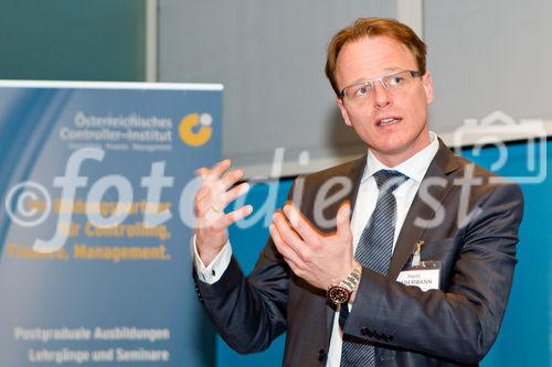 (c) fotodienst / Anna Rauchenberger - Wien, am 06.04.2011 - Das Österreichische Controller-Institut (ÖCI) präsentiert ein neues Mitglied. Am 6. April 2011 lud das ÖCI zum jährlichen Welcome-Event ins TechGate ein und stellte der Controlling-Community Zizala Lichtsysteme als neues Mitglied vor. FOTO: Mag. Horst Habermann, Leitung Controlling, Zizala Lichtsysteme GmbH