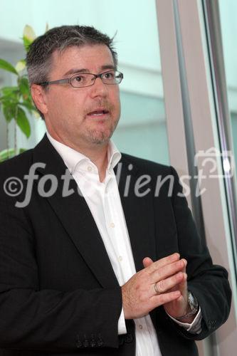 (C) Fotodienst/Anna Rauchenberger - Wien 18.06.2007 - Die Nachfrage nach Controllern, Finanzverantwortlichen steigt. Das ÖCI widmet sich in einem Karriere-Forum den aktuellen Entwicklungen am Stellenmarkt. FOTO: Wilhelm Kroneisl, Leiter Controlling, Mobilkom Austria AG, Wien.