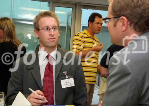 (C) Fotodienst/Anna Rauchenberger - Wien 18.06.2007 - Die Nachfrage nach Controllern, Finanzverantwortlichen steigt. Das ÖCI widmet sich in einem Karriere-Forum den aktuellen Entwicklungen am Stellenmarkt. FOTO: Absolventinnen der Ausbildungsprogramme berichten über ihre Erfahrungen, Motivationen, und beruflichen Chancen.