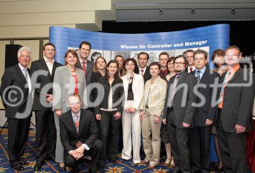 (C) fotodienst/Gudrun Krieger - Wien 24.04.2007  -  Jahrestreffen des ÖCI-Absolventenclubs: Gruppenfoto der Absolventen, links o. Univ.-Prof. Dr. Rolf Eschenbach