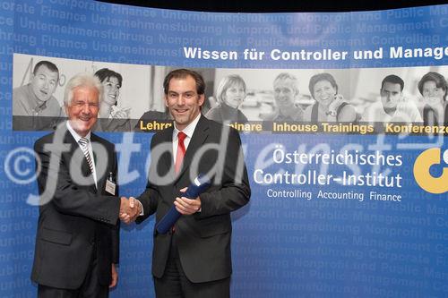 (C) fotodienst/Gudrun Krieger - Wien 24.04.2007  -  Jahrestreffen des ÖCI-Absolventenclubs: Überreichung des Diploms durch o. Univ.-Prof. Dr. Rolf Eschenbach 