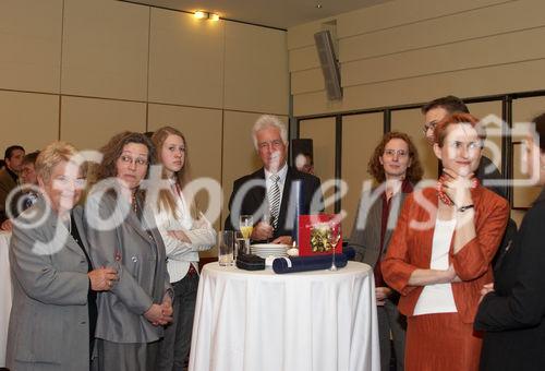 (C) fotodienst/Gudrun Krieger - Wien 24.04.2007  - Jahrestreffen des ÖCI-Absolventenclubs:  mitte - o. Univ.-Prof. Dr. Rolf Eschenbach; Absolventen/innen und Gäste