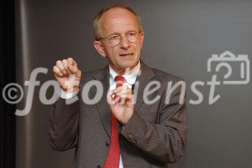 Einladung zum Welcome Event: Managementberichte professionell gestalten. Foto: Dr.Rolf Hichert (Geschäftsführer (Hichert & Partner AG)