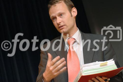 Einladung zum Welcome Event: Managementberichte professionell gestalten. Foto: Mag.Claus Holzleitner (Leitung Controlling REWE Austria AG)