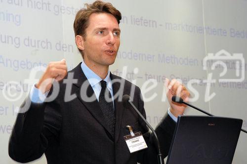 (C)fotodienst/Mag. Daniel Katzinger - Wien 18.10.2006,
13. Österreichischer NPO-Kongress
Kongress aus Bildung/Karriere und Produkte/Innovationen
Foto: Univ.-Prof. Dr. Nikolaus Franke