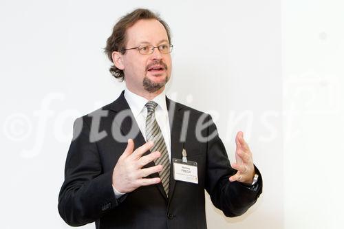 (c) fotodienst / Anna Rauchenberger - Wien, am 26.01.2011 - Heute lud das Österreichische Controller-Institut zum NPO-Forum ein. Diesmal stand das Thema 'Governance' als Basis für wirkungsvolles NPO-Management im Mittelpunkt. Governance, was soviel wie wirkungsvolle Unternehmensaufsicht bedeutet, findet nun auch Beachtung in der öffentlichen Verwaltung und bei NPOs. FOTO: Mag. Johannes Frech, Geschäftsführer, KRAGES Burgenländische Krankenanstalten Ges.m.b.H.