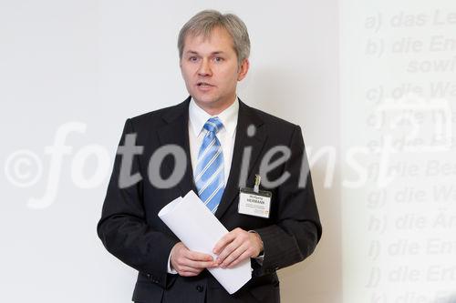 (c) fotodienst / Anna Rauchenberger - Wien, am 26.01.2011 - Heute lud das Österreichische Controller-Institut zum NPO-Forum ein. Diesmal stand das Thema 'Governance' als Basis für wirkungsvolles NPO-Management im Mittelpunkt. Governance, was soviel wie wirkungsvolle Unternehmensaufsicht bedeutet, findet nun auch Beachtung in der öffentlichen Verwaltung und bei NPOs. FOTO: Mag. Wolfgang Hermann, Geschäftsführer NEUSTART