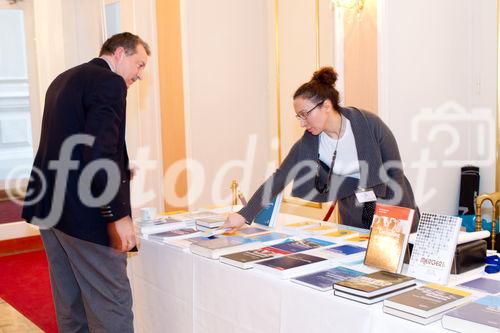  (c) fotodienst/Anna Rauchenberger - Wien, am 26.01.2012 - Am 26. und 27. Jänner fand der 32. Österreichischen Controllertag im Kursalon Hübner statt. Im Mittelpunkt stand die zentrale Zukunftsfrage der Unternehmensführung, wie Nachhaltigkeitsüberlegungen in Geschäftsmodelle eingebettet werden können.  Rund 250 Finanzführungskräfte folgten der Einladung des Österreichischen Controller-Instituts (ÖCI) und diskutierten mit namhaften Experten aus Wissenschaft und Praxis unter dem Kongressmotto 