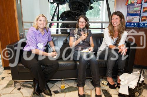  (c) fotodienst/Anna Rauchenberger - Wien, am 09.05.2012 – Heute fand im Zeiss Planetarium im Wiener Prater die Diplomverleihung des Österreichischen Controller-Instituts statt. Im Anschluss konnte man im Kuppelsaal Interessantes über Sterne, Planeten und unser Sonnensystem erfahren. FOTO Diplomfeier und Absolvententreffen: