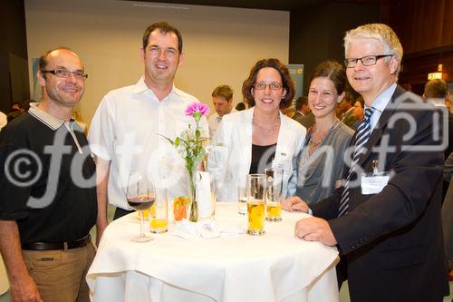  (c) fotodienst/Anna Rauchenberger - Wien, am 09.05.2012 – Heute fand im Zeiss Planetarium im Wiener Prater die Diplomverleihung des Österreichischen Controller-Instituts statt. Im Anschluss konnte man im Kuppelsaal Interessantes über Sterne, Planeten und unser Sonnensystem erfahren. FOTO Diplomfeier und Absolvententreffen: