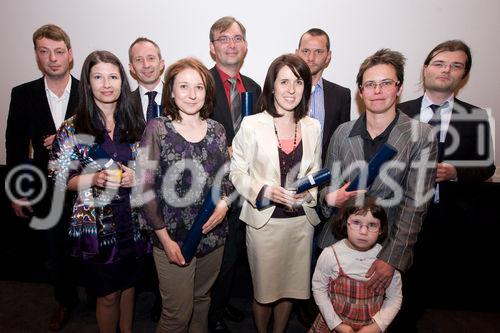 (c) fotodienst / Anna Rauchenberger - Wien, am 27.04.2010 -  Heute lud das Österreichische Controller-Institut zur Verleihung des Controller-Diploms in den Kinosaal der Wiener Urania ein. Zahlreiche Absolventen bekamen ihr Diplom für erfolgreich bestandene Lehrgänge verliehen. Gemeinsam mit ihnen feierten nicht nur Teilnehmer der Business-Intelligente Tagung BARC, die unweit der Urania im stattfand, sondern auch mehr als 100 ehemalige Absolventen des Österreichischen Controller-Instituts, die sich alljährlich zu einem Networking-Event treffen.