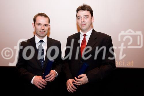 (c) fotodienst / Anna Rauchenberger - Wien, am 27.04.2010 -  Heute lud das Österreichische Controller-Institut zur Verleihung des Controller-Diploms in den Kinosaal der Wiener Urania ein. Zahlreiche Absolventen bekamen ihr Diplom für erfolgreich bestandene Lehrgänge verliehen. Gemeinsam mit ihnen feierten nicht nur Teilnehmer der Business-Intelligente Tagung BARC, die unweit der Urania im stattfand, sondern auch mehr als 100 ehemalige Absolventen des Österreichischen Controller-Instituts, die sich alljährlich zu einem Networking-Event treffen.