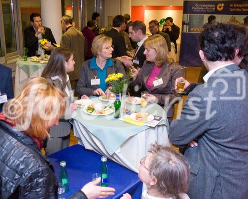 (c) fotodienst / Anna Rauchenberger - Wien, am 25.01.2010 - Das Österreichische Controller-Institut ludt zum NPO-Forum ein, das unter dem Thema 'Wirkungsorientierung bei Nonprofit-Organisationen und der Öffentlichen Verwaltung' stand. Corporate Planning vergab für den ÖCI-Lehrgang 'Zielorientiertes NPO-Management' ein Stipendium in der Höhe von EUR 4000,-.