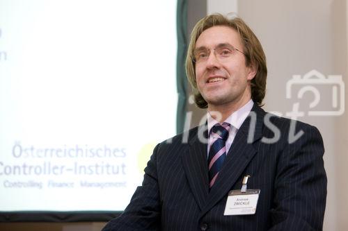 (c) fotodienst / Anna Rauchenberger - Wien, am 13.11.2009 - Im Rahmen des 30. Österreichischen Controllertags im Tageszentrum des Schlosses Schönbrunn nahmen 22 Absolventen des Professional MBA-Programms Controlling & Finance ihren MBA-Titel entgegen. FOTO: Dr. Andreas Zwickle, Programmmanagement MBA Controlling & Finance