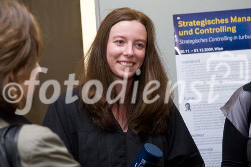 (c) fotodienst / Anna Rauchenberger - Wien, am 13.11.2009 - Im Rahmen des 30. Österreichischen Controllertags im Tageszentrum des Schlosses Schönbrunn nahmen 22 Absolventen des Professional MBA-Programms Controlling & Finance ihren MBA-Titel entgegen.