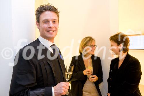 (c) fotodienst / Anna Rauchenberger - Wien, am 13.11.2009 - Im Rahmen des 30. Österreichischen Controllertags im Tageszentrum des Schlosses Schönbrunn nahmen 22 Absolventen des Professional MBA-Programms Controlling & Finance ihren MBA-Titel entgegen.