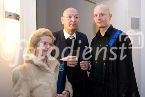 (c) fotodienst / Anna Rauchenberger - Wien, am 13.11.2009 - Im Rahmen des 30. Österreichischen Controllertags im Tageszentrum des Schlosses Schönbrunn nahmen 22 Absolventen des Professional MBA-Programms Controlling & Finance ihren MBA-Titel entgegen.